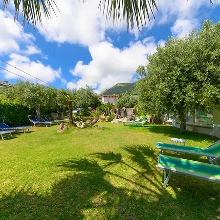 Sorgeto Garden 4*
