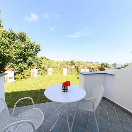 Bed & Breakfast Sorgeto Garden 5*