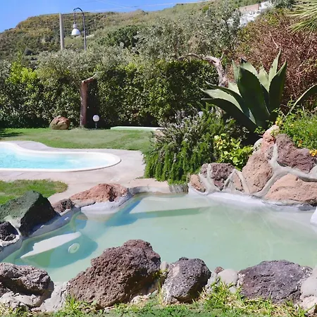 Panzió Sorgeto Garden